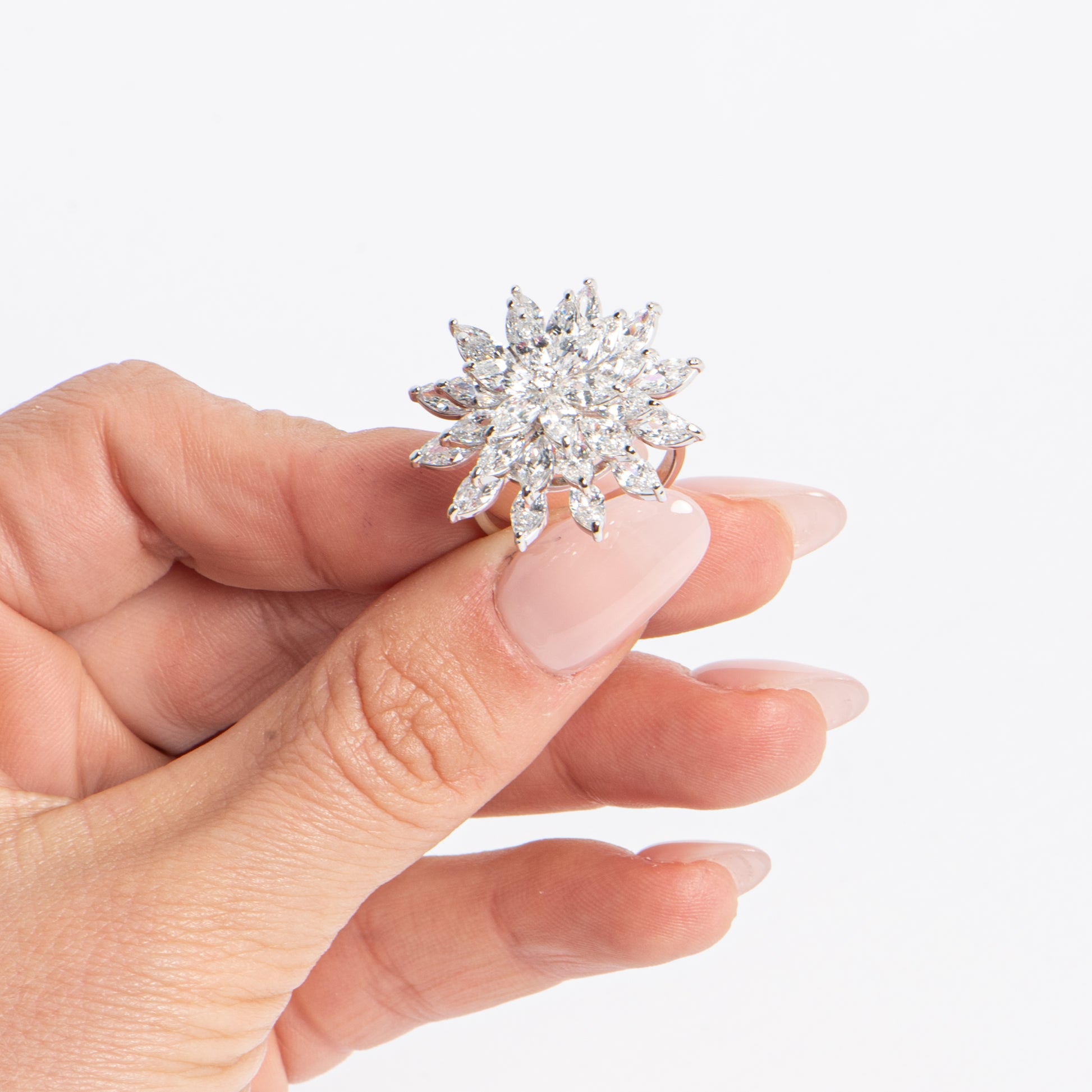 Anello con cuore dorato con zirconi - Anello Lotus